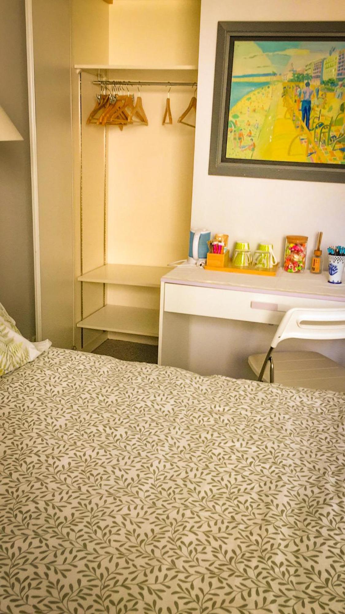 Double Room With Balcony Париж Екстериор снимка