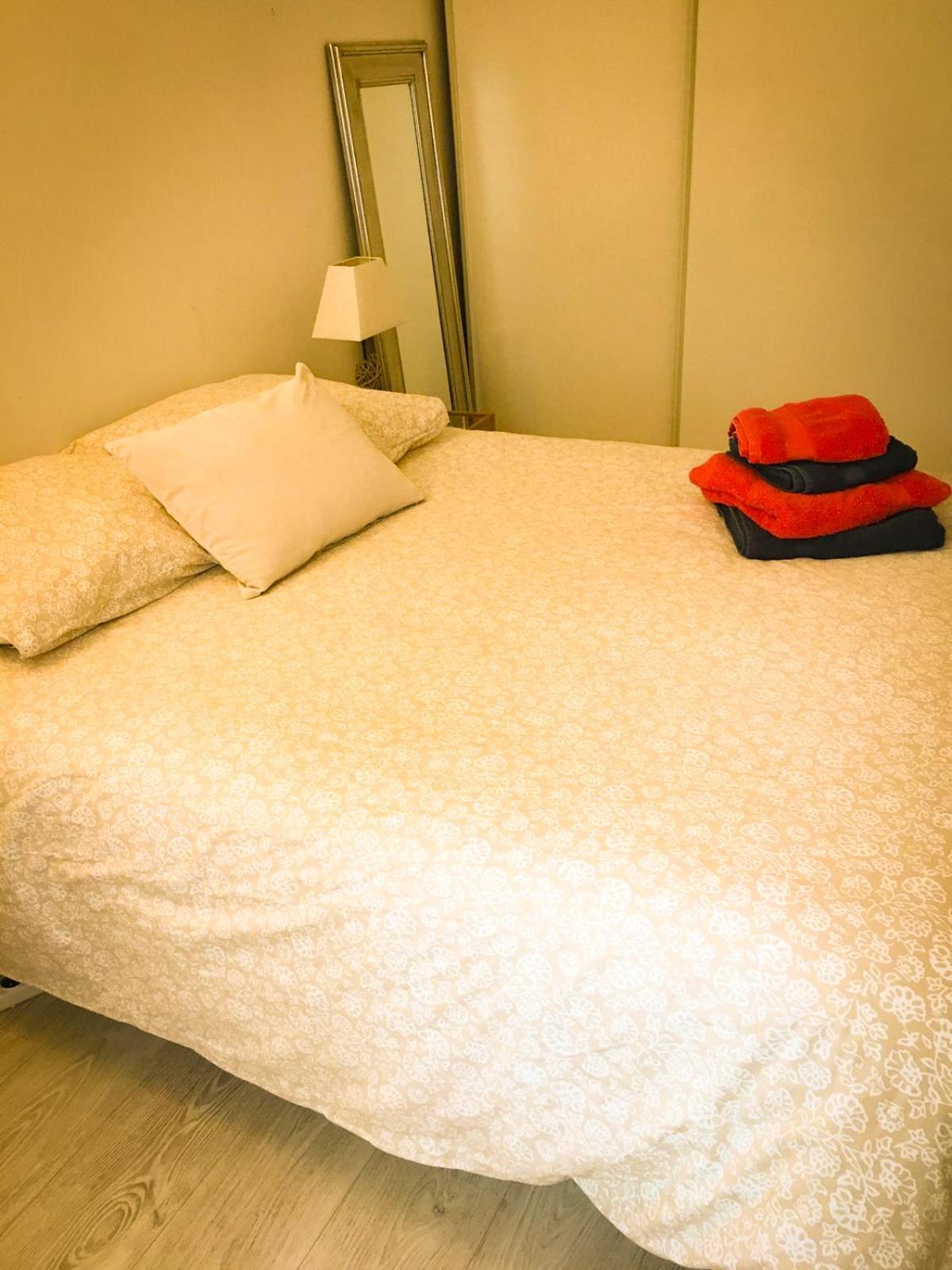 Double Room With Balcony Париж Екстериор снимка